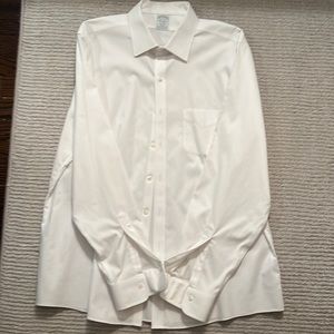 Brooks Brothers dress shirt.  17x36 Milano cut.  White.